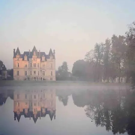 Château Du Maurier * La Fontaine-Saint-Martin