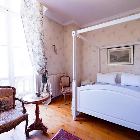 Château Du Maurier Casa de Férias *