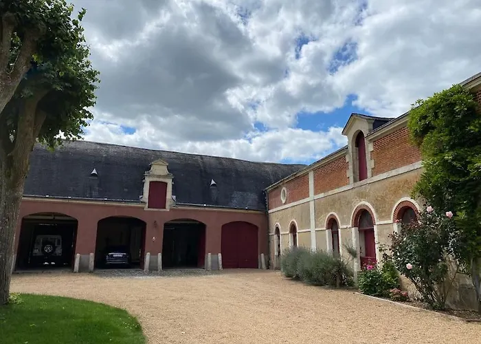 Chateau Du Maurier * La Fontaine-Saint-Martin