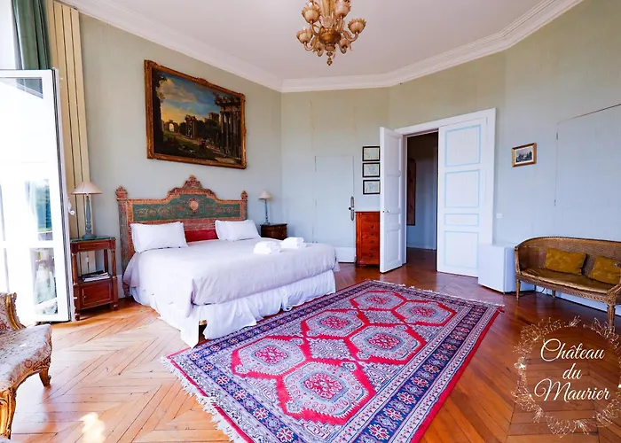 Chateau Du Maurier *